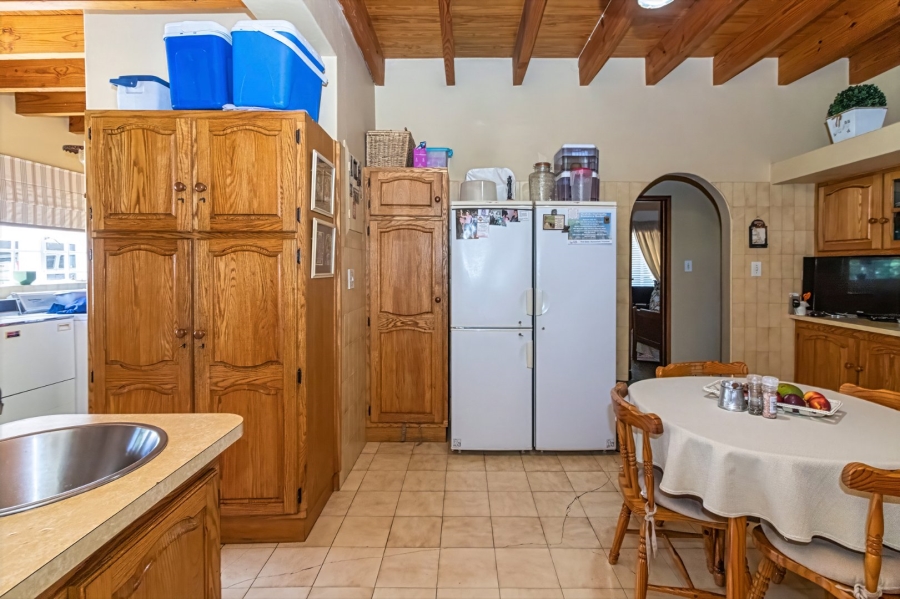 4 Bedroom Property for Sale in Wilgenhof Free State